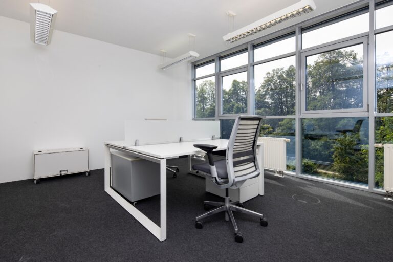 _15I8624_AL27_2_Office 4