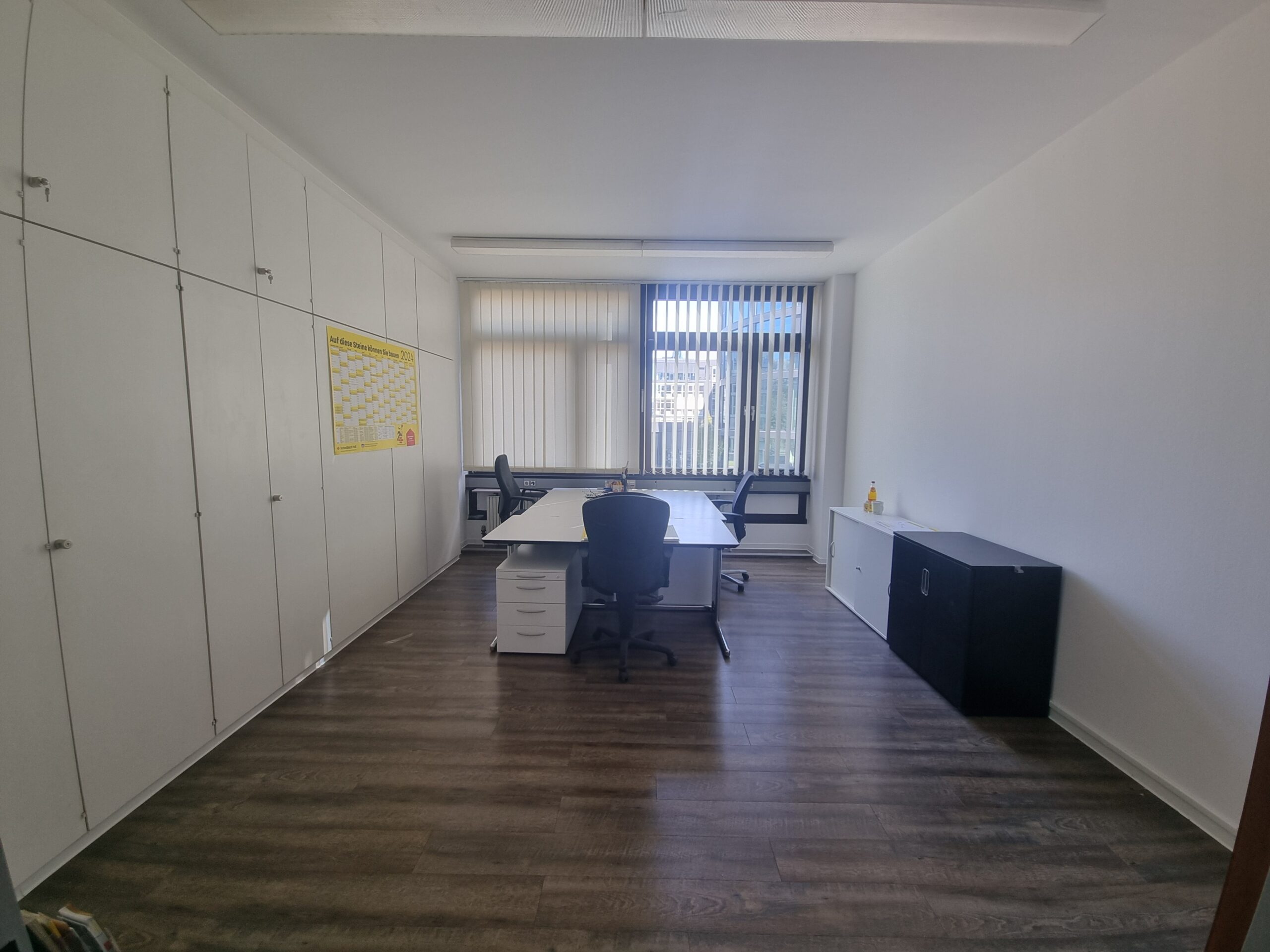 Günstiges Büro in „THE VIEW“ – Blick um Innenhof — Bürofläche im THE VIEW Campus, Ottobrunn / München