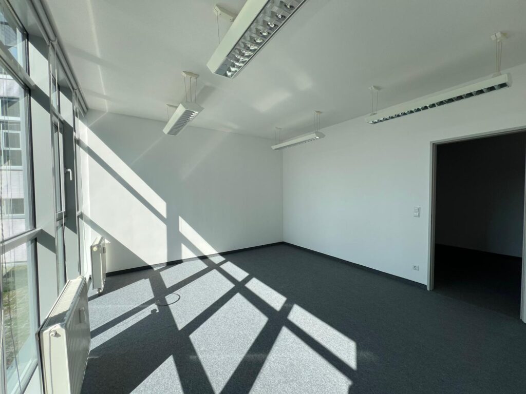 Office 1 / 1. OG(2)
