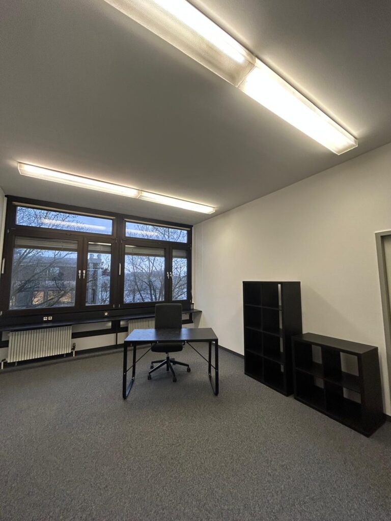 Office 4 (7)